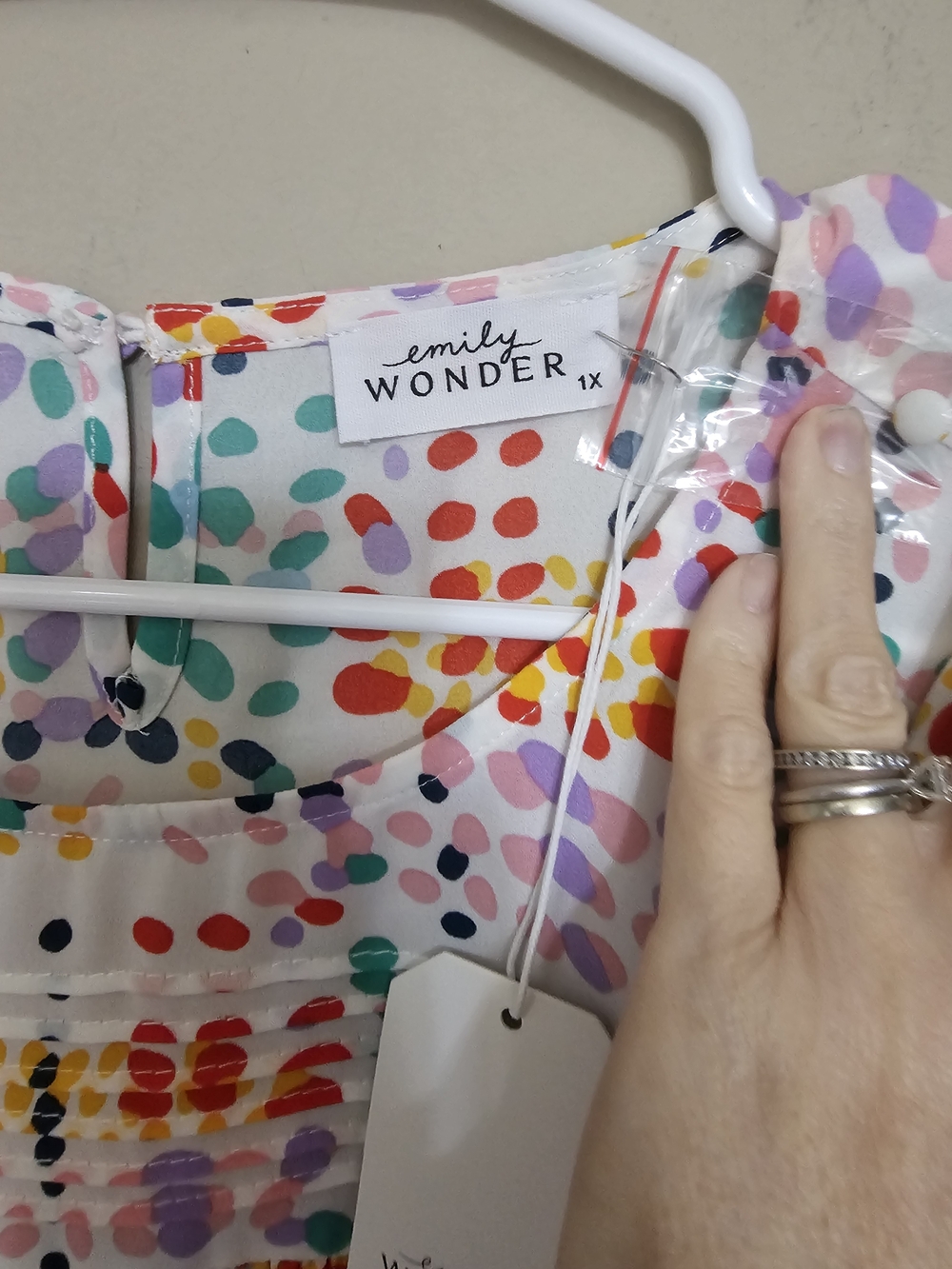 Emily Wonder Colorful Dot Flutter Sleeve Blouse - Picture 4 of 5